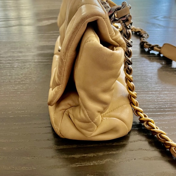 Lambskin Quilted Large Chanel 19 Flap Beige Gold and Silver Strap - Picture 2 of 2